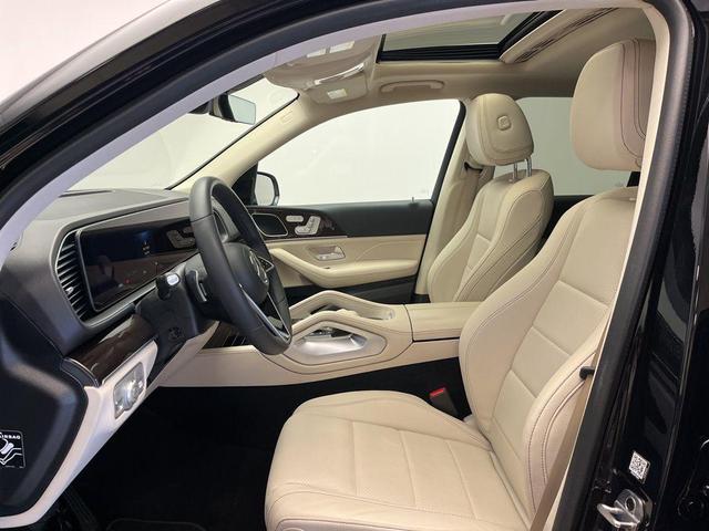 Photo of 2024 Black Mercedes-Benz GLE 350