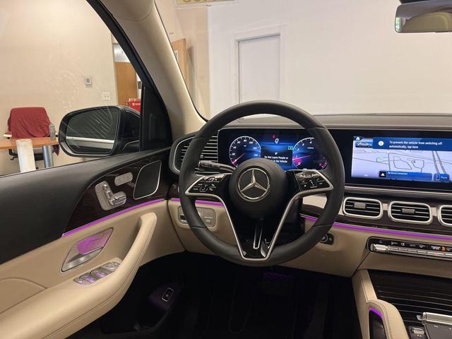 Photo of 2024 Black Mercedes-Benz GLE 350