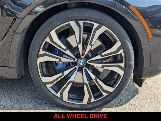 Photo of 2023 Black Sapphire Metallic BMW X7