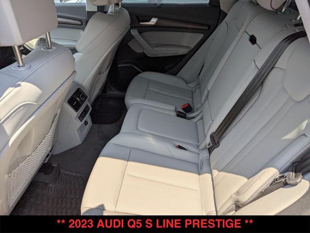 Photo of 2023 Mythos Black Metallic Audi Q5