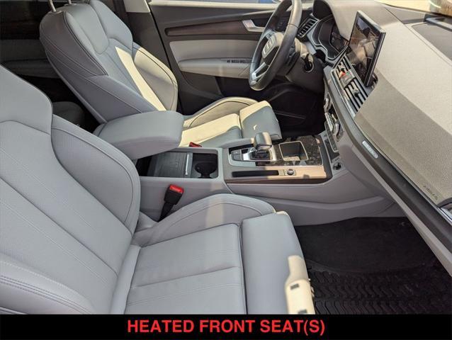 Photo of 2023 Mythos Black Metallic Audi Q5