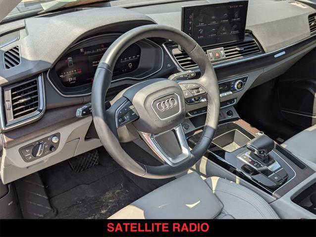 Photo of 2023 Mythos Black Metallic Audi Q5
