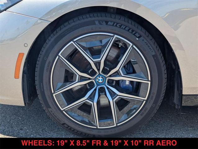 Photo of 2024 Oxide Grey Metallic BMW i5