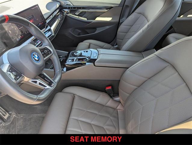 Photo of 2024 Oxide Grey Metallic BMW i5