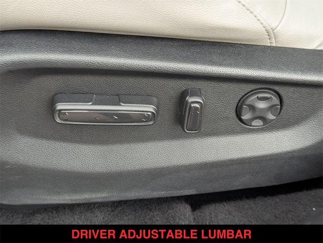 Photo of 2017 Lunar Silver Metallic Honda CR-V