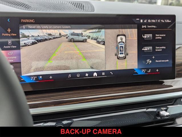 Photo of 2025 Mineral White Metallic BMW X7