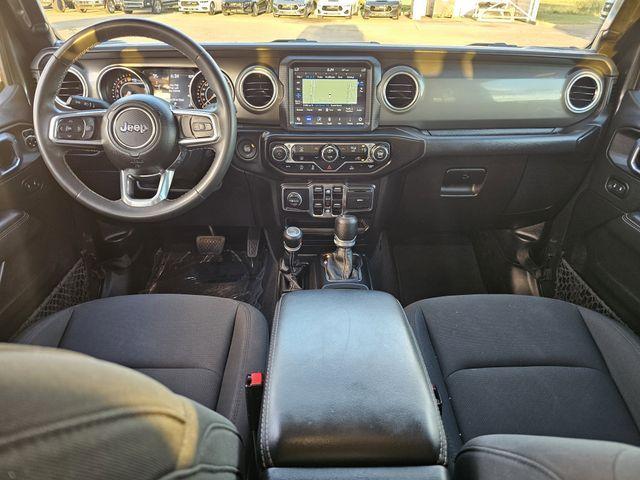 Photo of 2023 Granite Crystal Clearcoat Metallic Jeep Gladiator