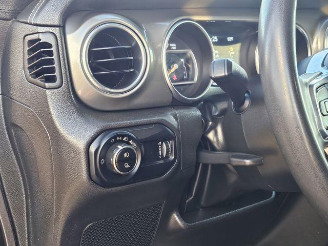 Photo of 2023 Granite Crystal Clearcoat Metallic Jeep Gladiator