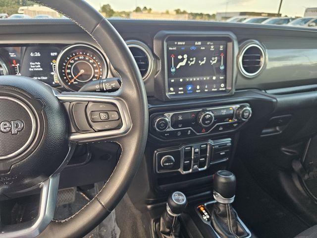 Photo of 2023 Granite Crystal Clearcoat Metallic Jeep Gladiator
