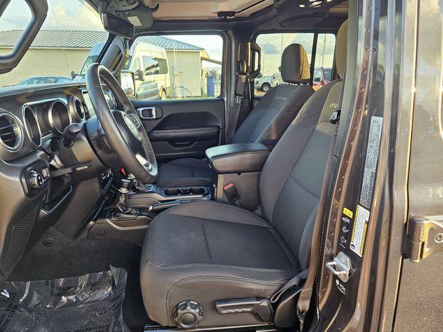 Photo of 2023 Granite Crystal Clearcoat Metallic Jeep Gladiator