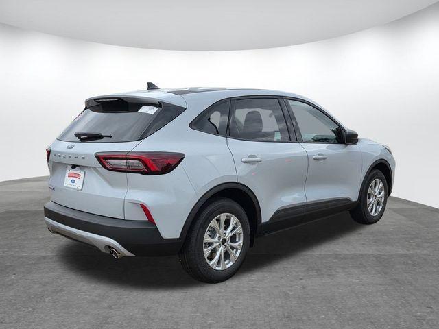 Photo of 2025 Space Silver Ford Escape