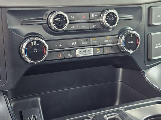 Photo of 2025 Oxford White Ford F-150