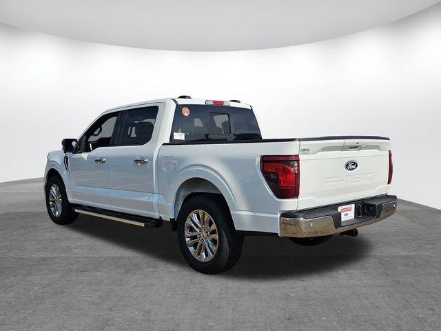 Photo of 2025 Oxford White Ford F-150