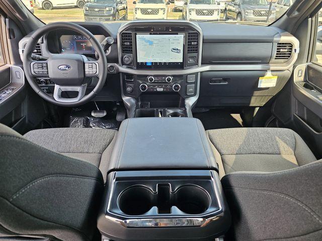 Photo of 2025 Oxford White Ford F-150