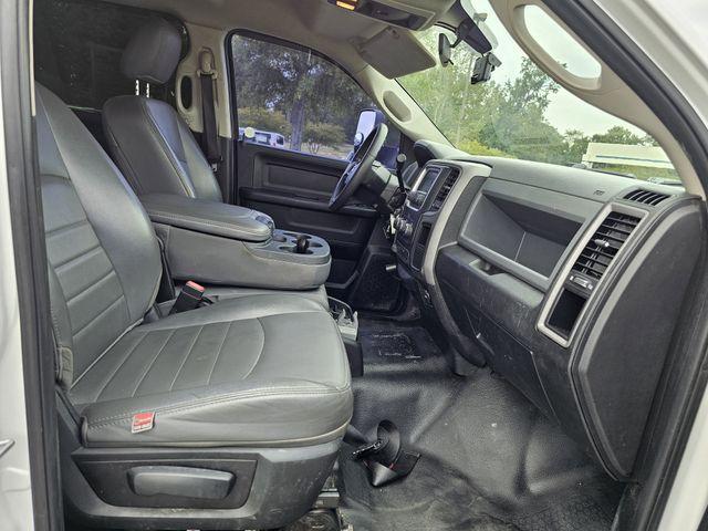 Photo of 2018 Bright White Clearcoat RAM 3500