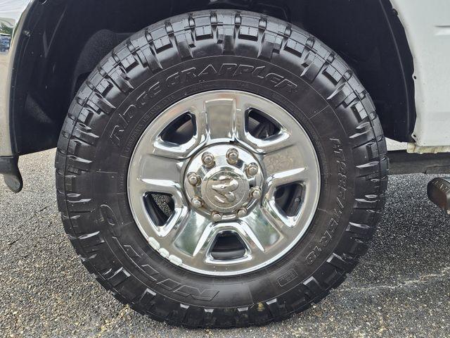 Photo of 2018 Bright White Clearcoat RAM 3500