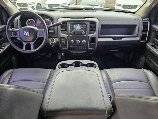 Photo of 2018 Bright White Clearcoat RAM 3500