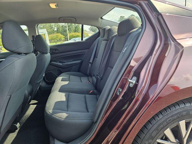 Photo of 2023 Garnet Pearl Nissan Altima