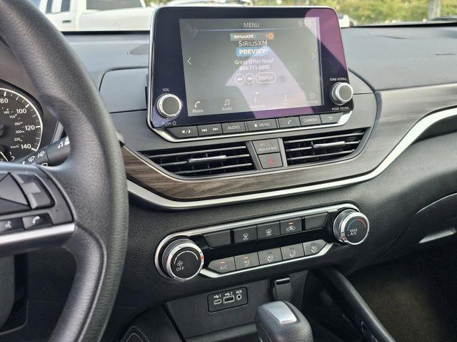 Photo of 2023 Garnet Pearl Nissan Altima