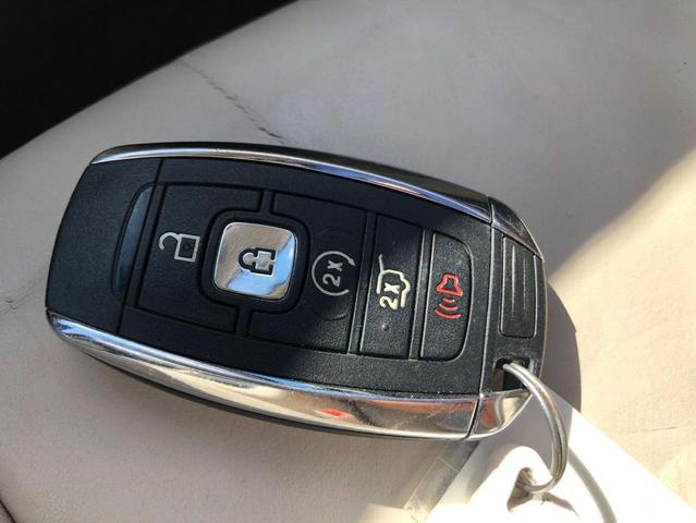 Photo of 2019 Beige Lincoln MKC