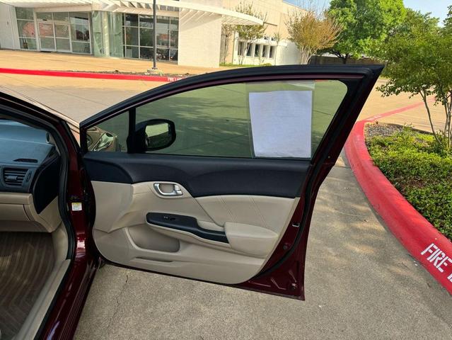 Photo of 2012 Maroon Honda Civic