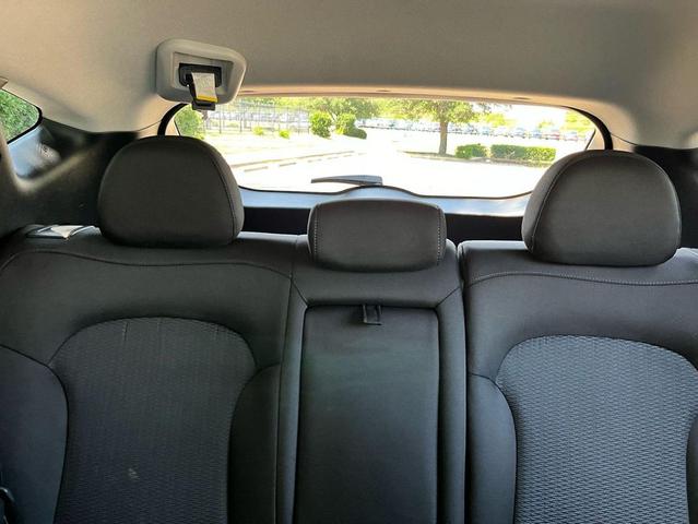 Photo of 2015 Black Hyundai TUCSON