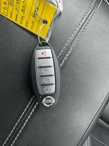 Photo of 2020 Gray Nissan Altima