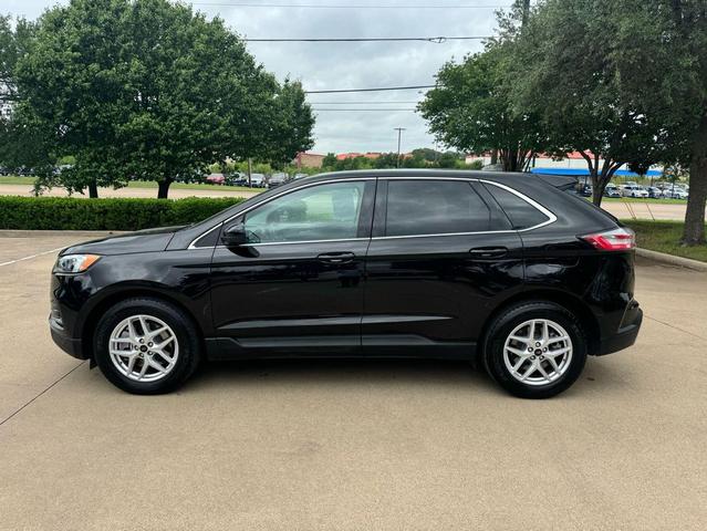 Photo of 2023 Black Ford Edge