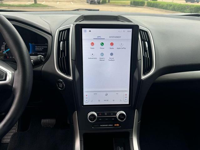 Photo of 2023 Black Ford Edge