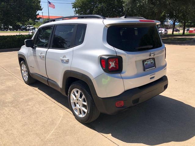 Photo of 2021 Silver Jeep Renegade
