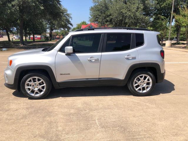 Photo of 2021 Silver Jeep Renegade