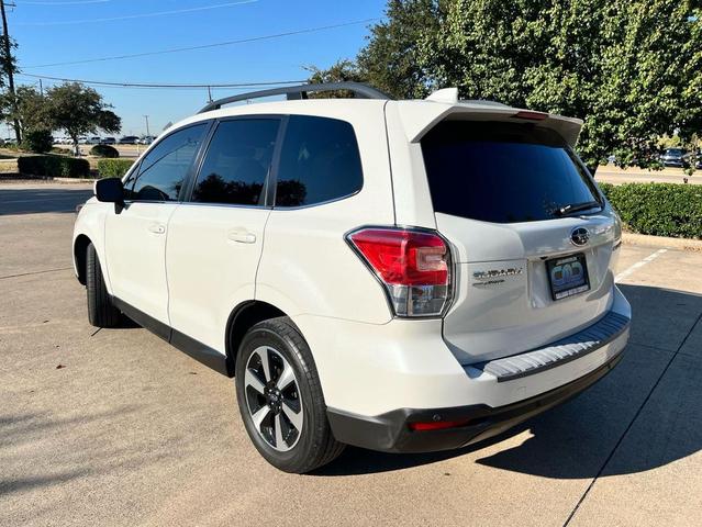 Photo of 2018 White Subaru Forester