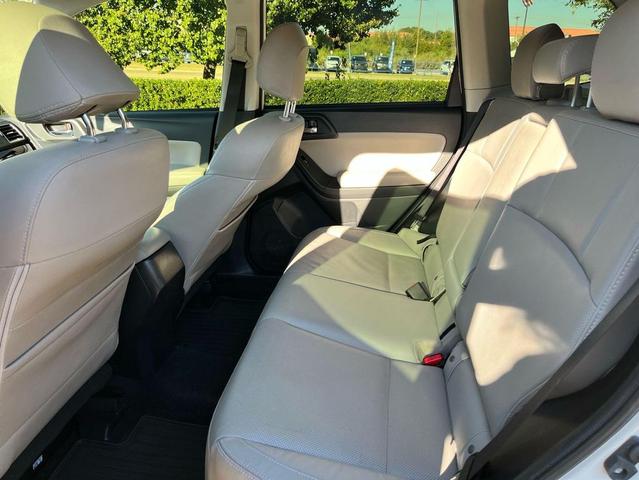 Photo of 2018 White Subaru Forester