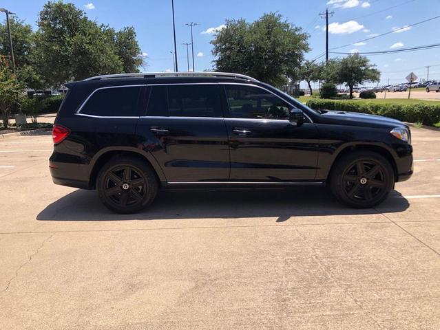 Photo of 2019 Black Mercedes-Benz GLS 450