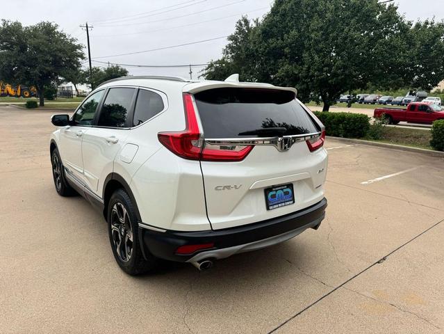 Photo of 2017 White Honda CR-V