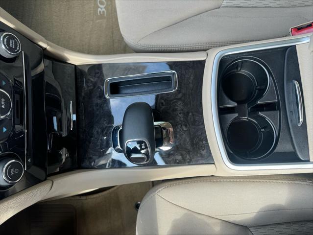 Photo of 2012 Beige Chrysler 300