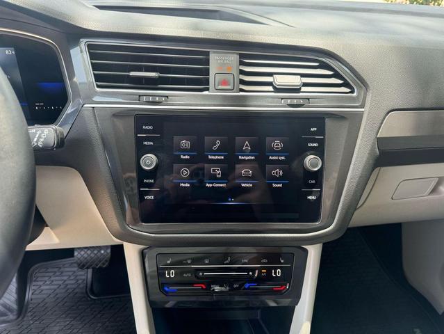 Photo of 2022 Blue Volkswagen Tiguan