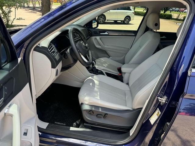 Photo of 2022 Blue Volkswagen Tiguan