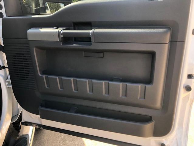 Photo of 2012 White Ford F-250