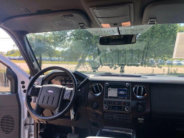 Photo of 2012 White Ford F-250