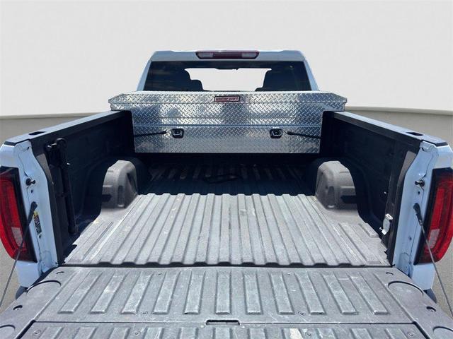 Photo of 2023 Summit White GMC Sierra 1500