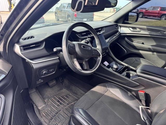 Photo of 2021 Metallic Jeep Grand Cherokee L