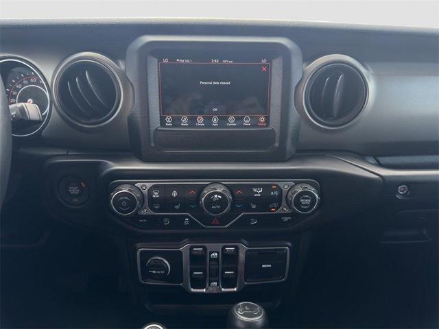 Photo of 2018 Bright White Clearcoat Jeep Wrangler Unlimited