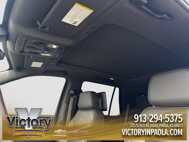 Photo of 2021 Summit White GMC Yukon