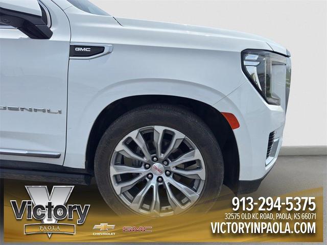 Photo of 2021 Summit White GMC Yukon
