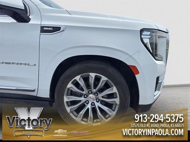 Photo of 2021 Summit White GMC Yukon