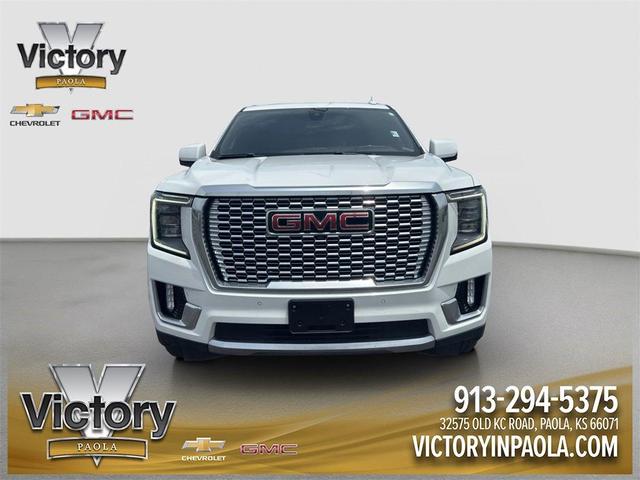 Photo of 2021 Summit White GMC Yukon