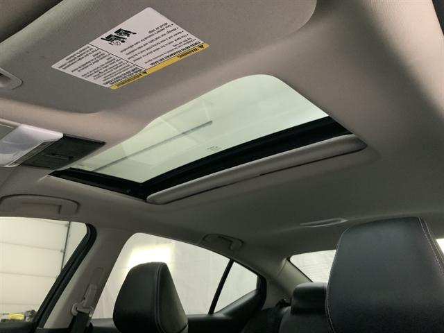 Photo of 2022 Super Black Nissan Altima