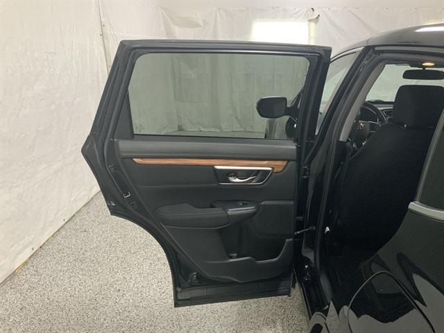 Photo of 2022 Crystal Black Pearl Honda CR-V