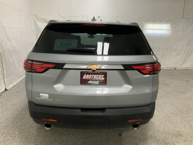 Photo of 2023 Sterling Gray Metallic Chevrolet Traverse